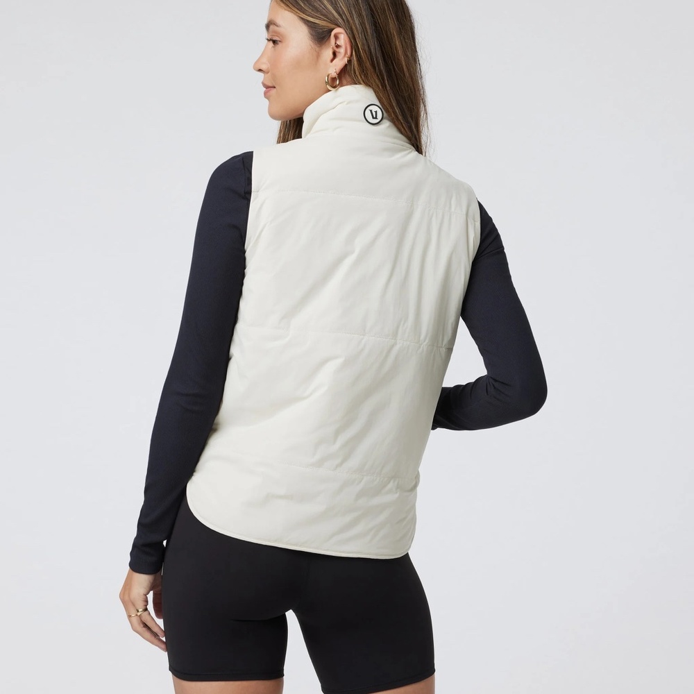 NEW no TAGS Vuori Canyon Insulated Vest - Picture 2 of 2